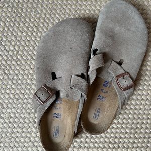 Birkenstock Bostons - Taupe Suede - 39
